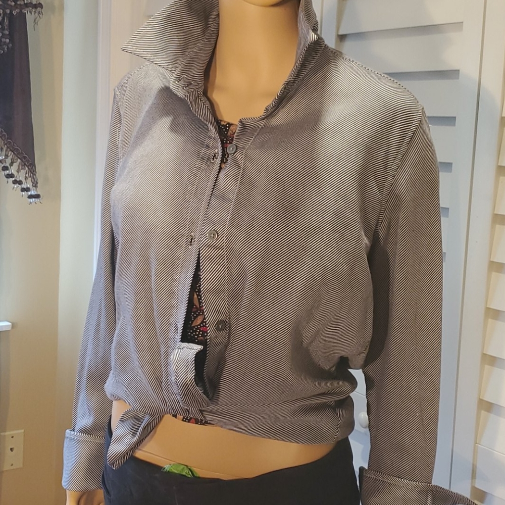 - Br--"Outfit - image 2